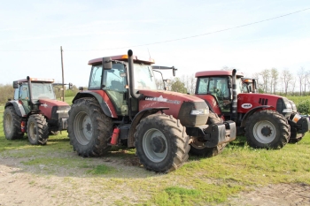 Agricultural machinery and equipment auction