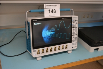 Tektronix oszcilloszkóp