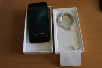 iPhone SE 128GB