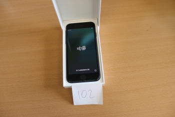 iPhone SE 128GB