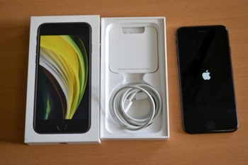 iPhone SE 2020 64GB