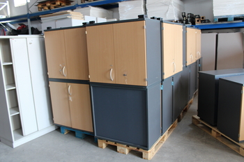 Shelf cabinet