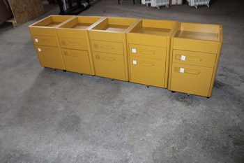 Container (yellow)