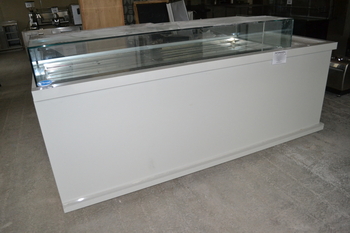 Refrigerated counter