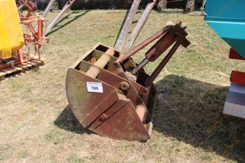 Csipegető kanál