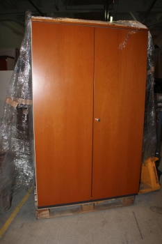 Mixed cabinets (cherry/drapery)
