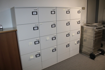 Locker cabinet