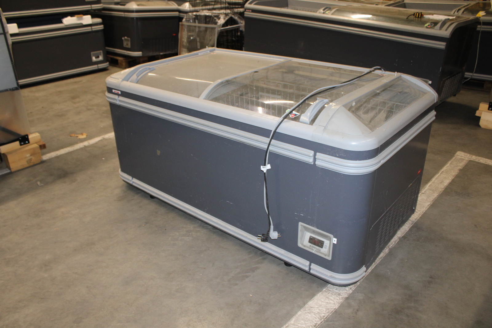 AHT freezer ( Paris 180(-)L VSAD) 2