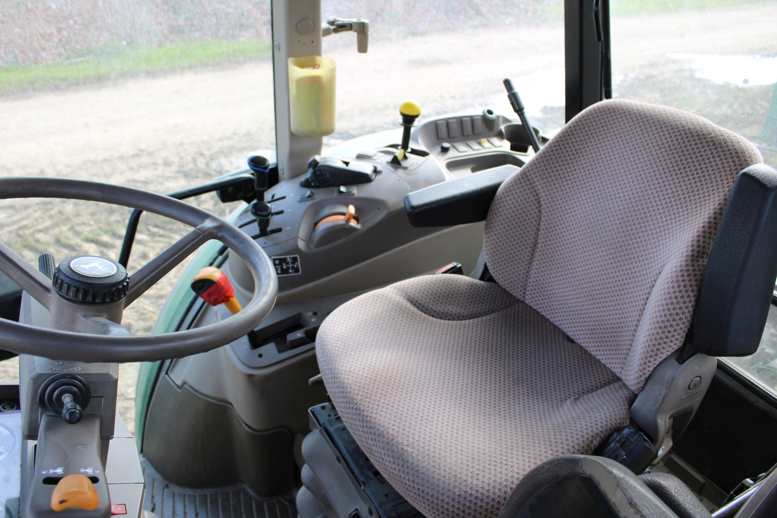 Traktor - John Deere 11