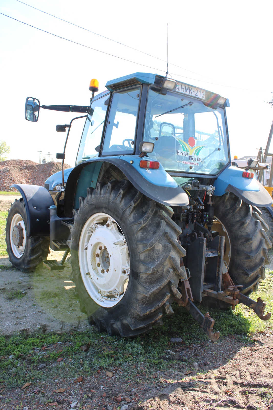 Traktor - New Holland 6