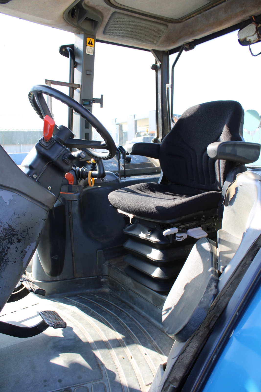 Traktor - New Holland 12