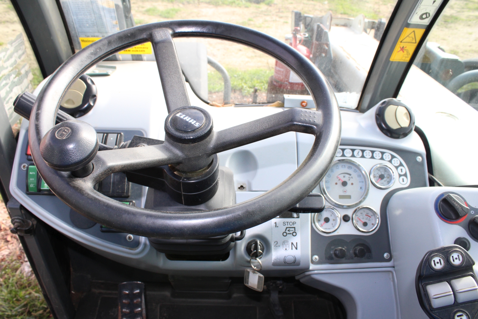 Kitológémes rakodó - Claas, Scorpion 11