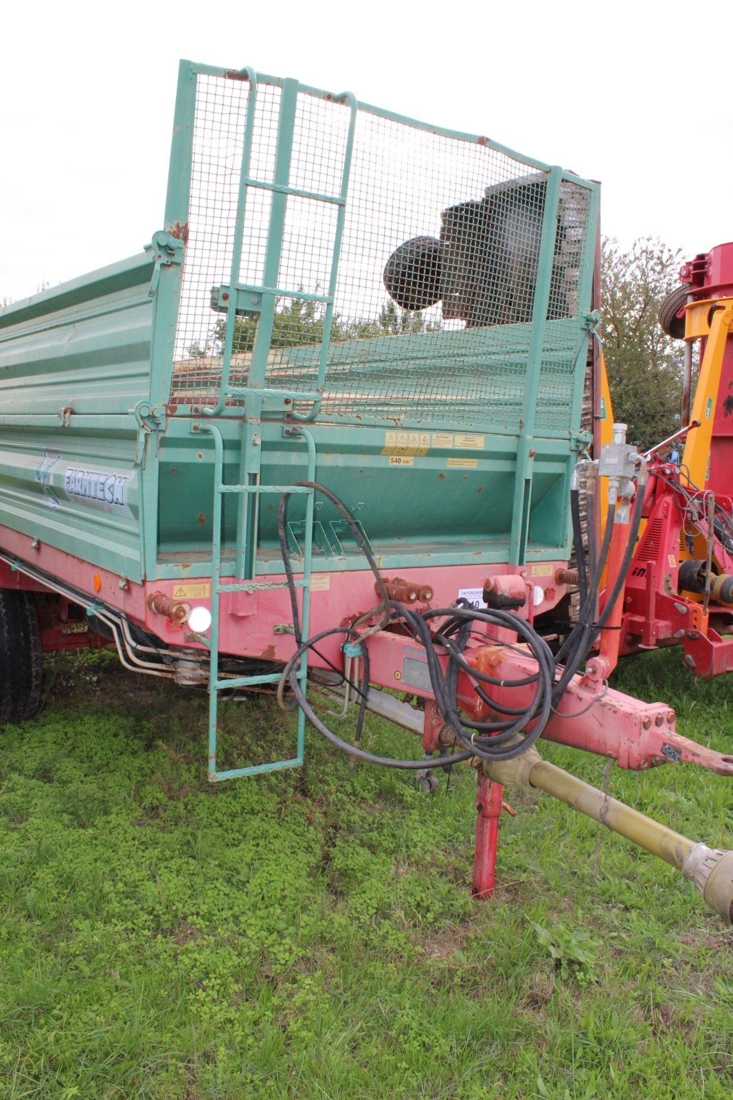 Trágyaszóró - Farmtech 3