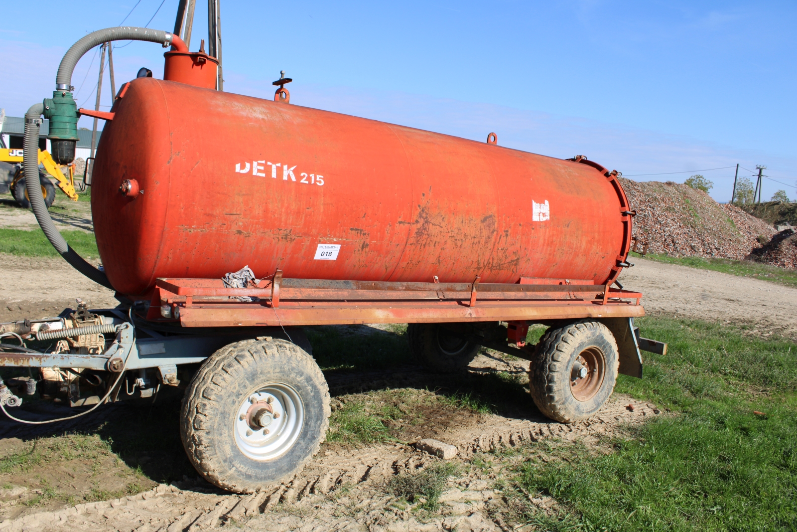 Tartályos pótkocsi - DETK 215 2