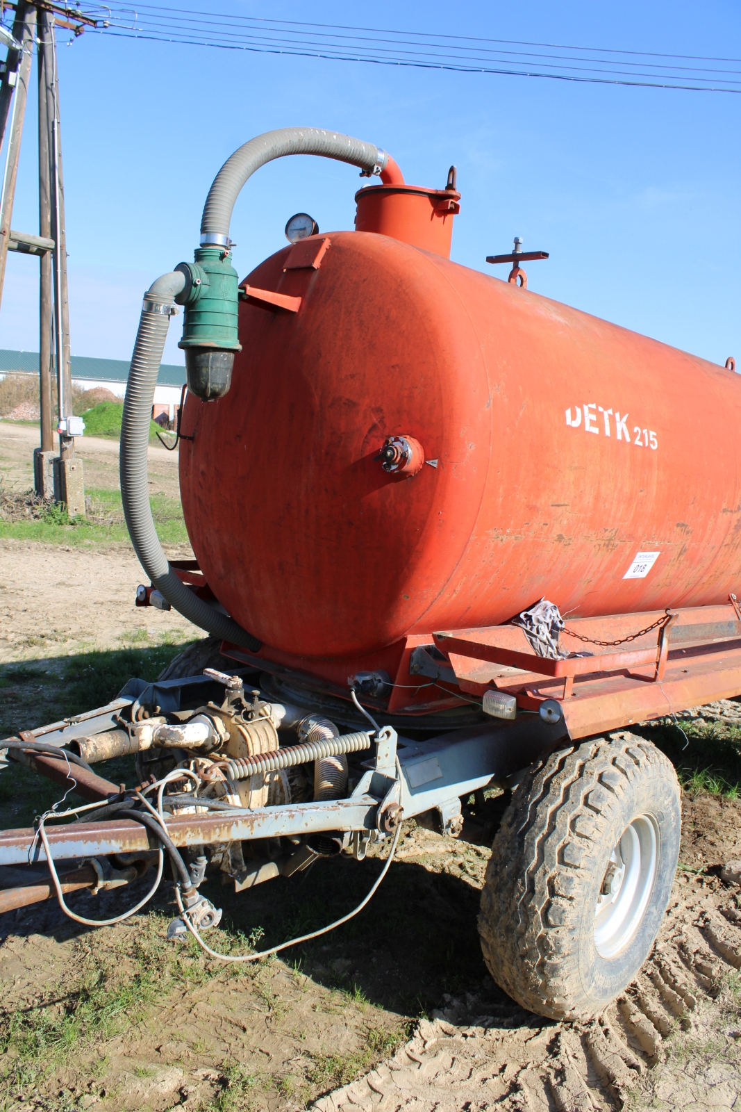 Tartályos pótkocsi - DETK 215 3