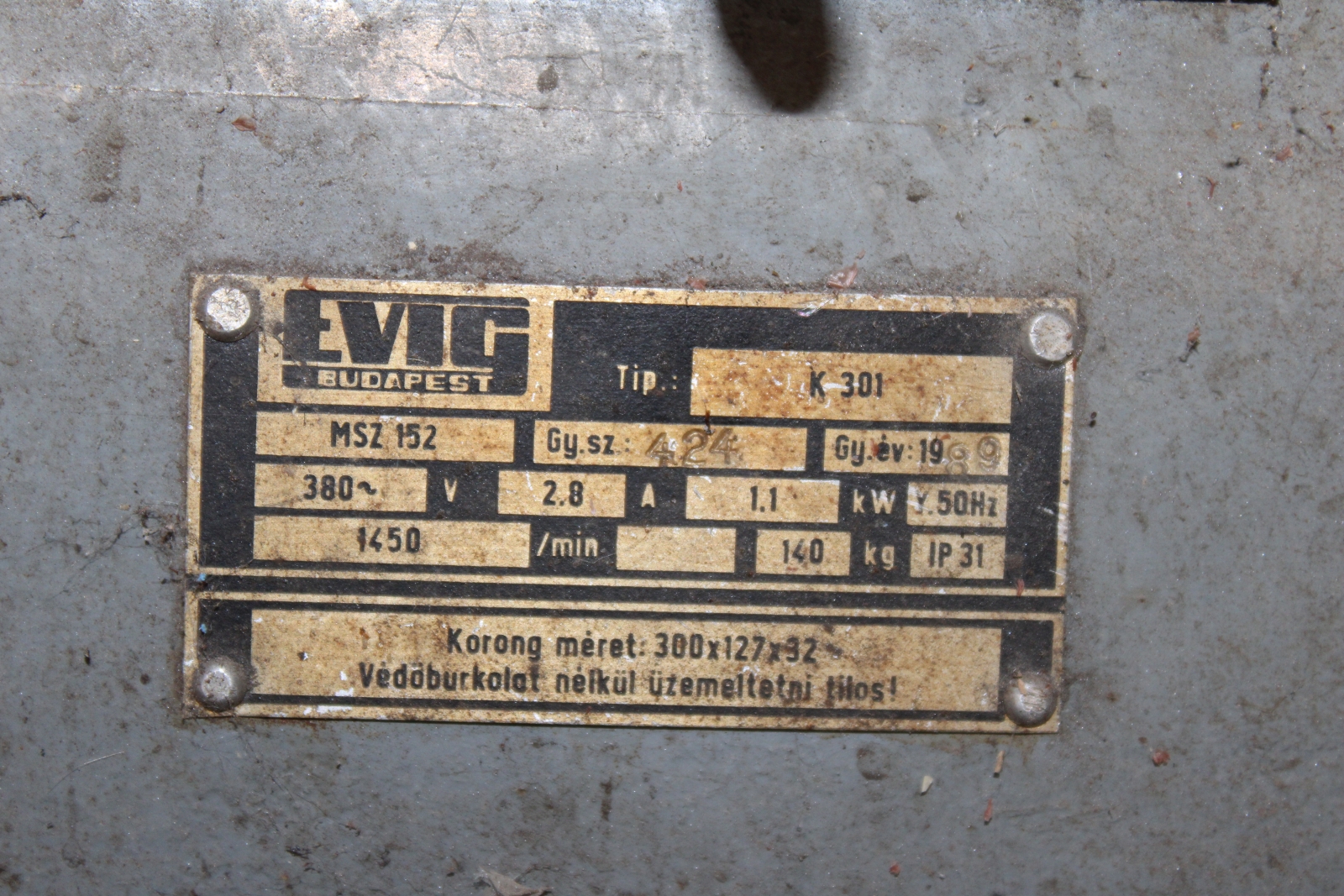 Állványos köszörű 2