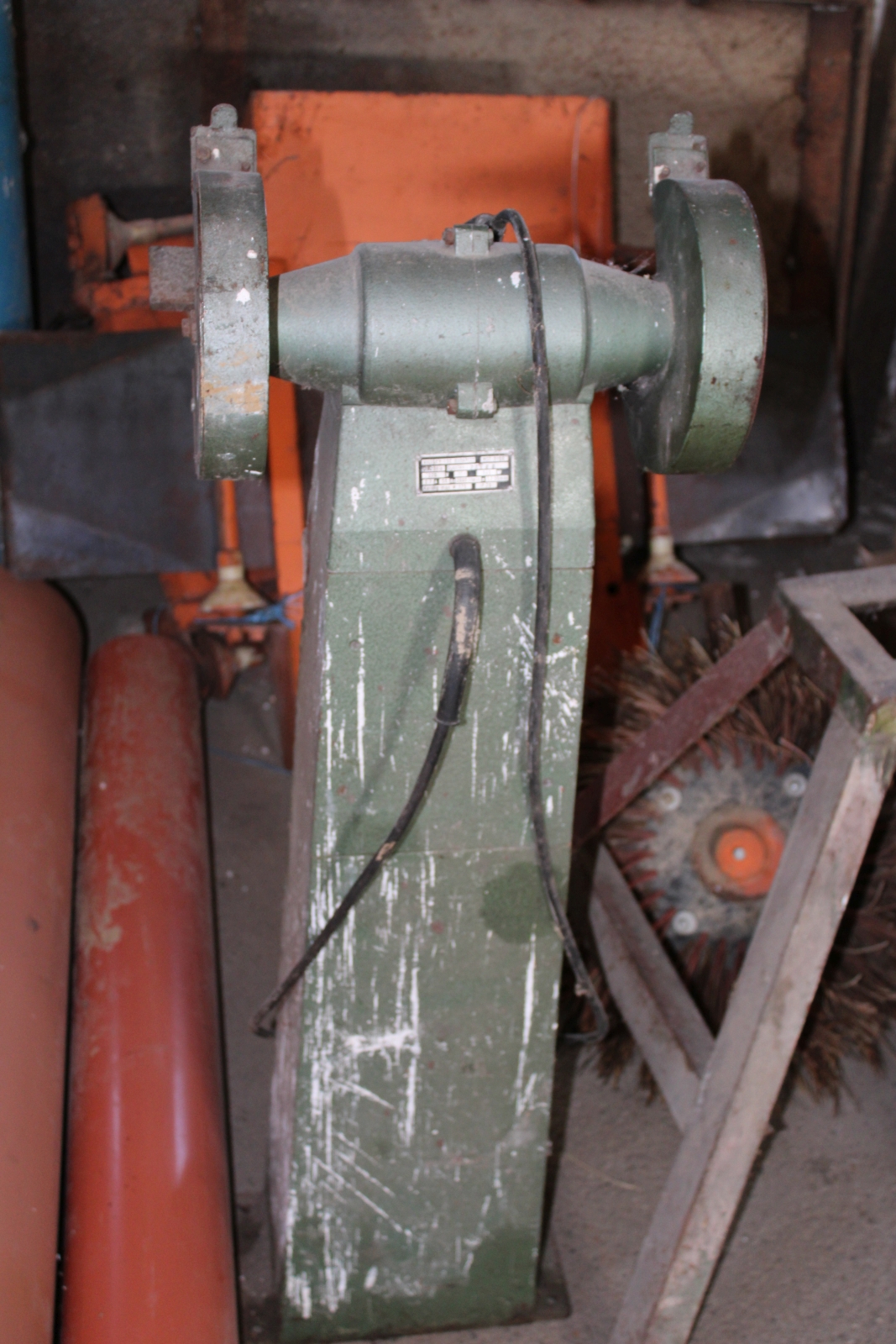 Állványos köszörű 2