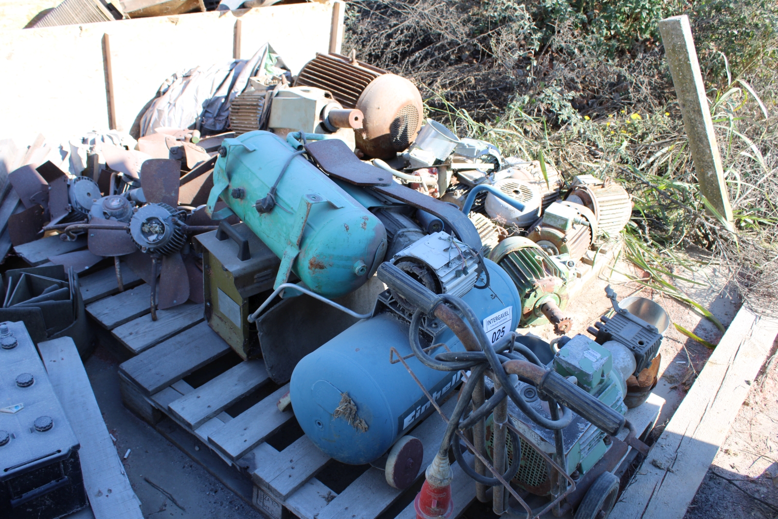 Vegyes villanymotorok 6