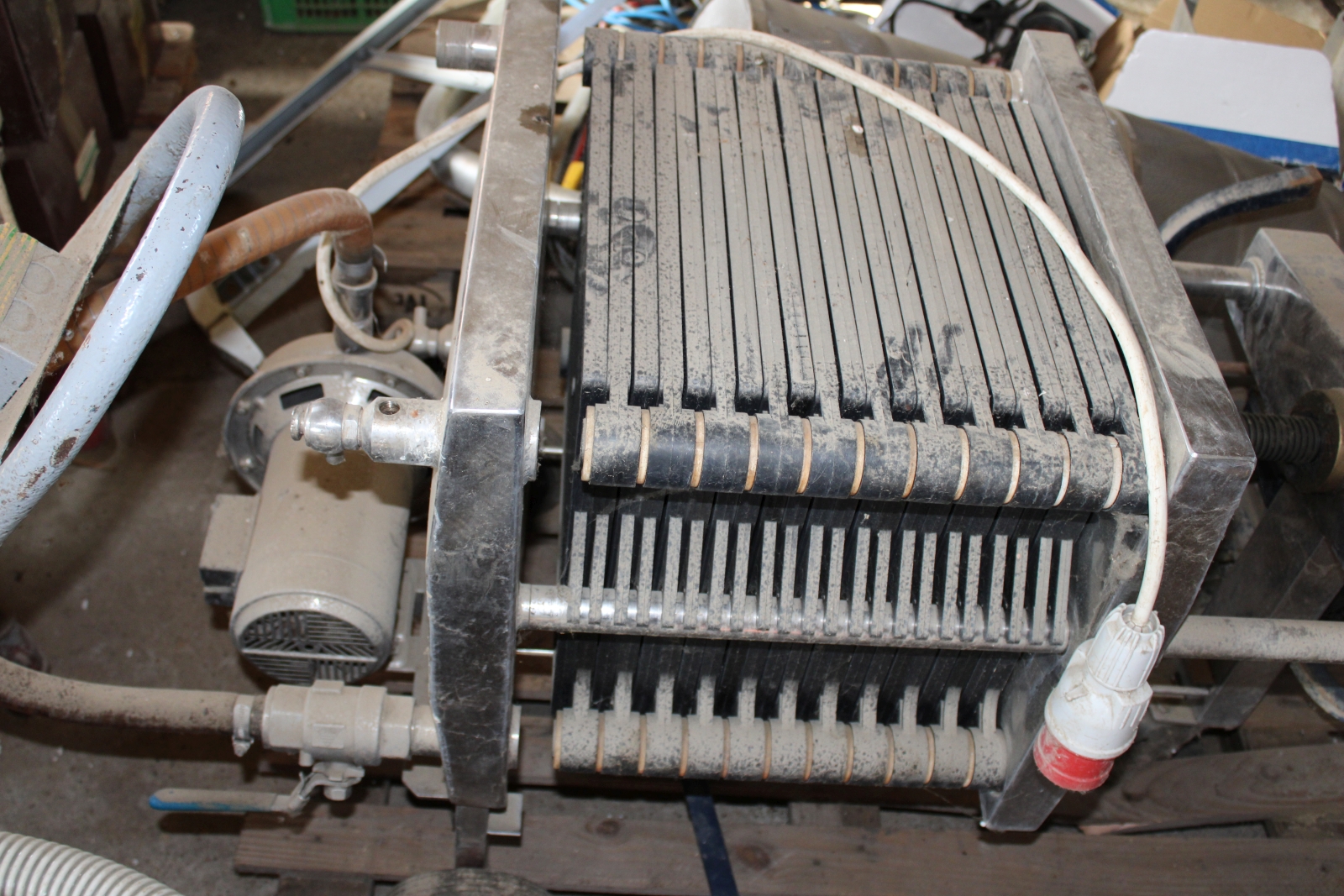 Lapszűrő szivattyúval 4