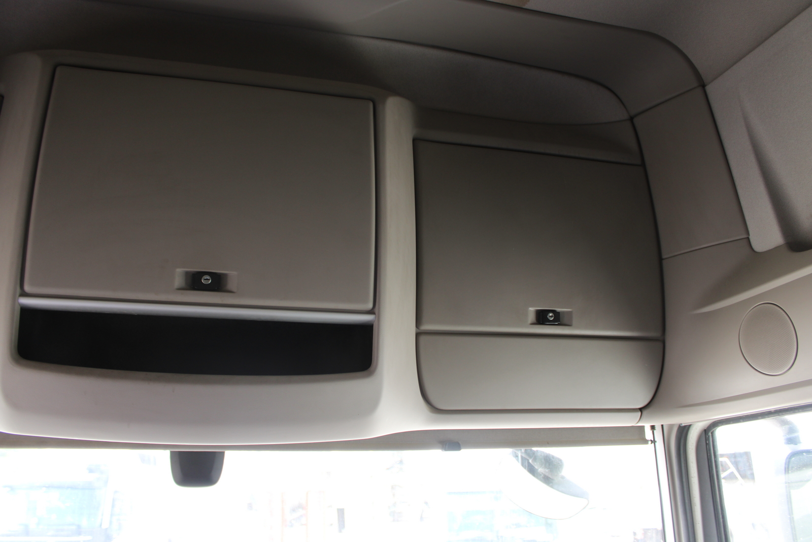 Nyergesvontató (DAF XF480FT) 26