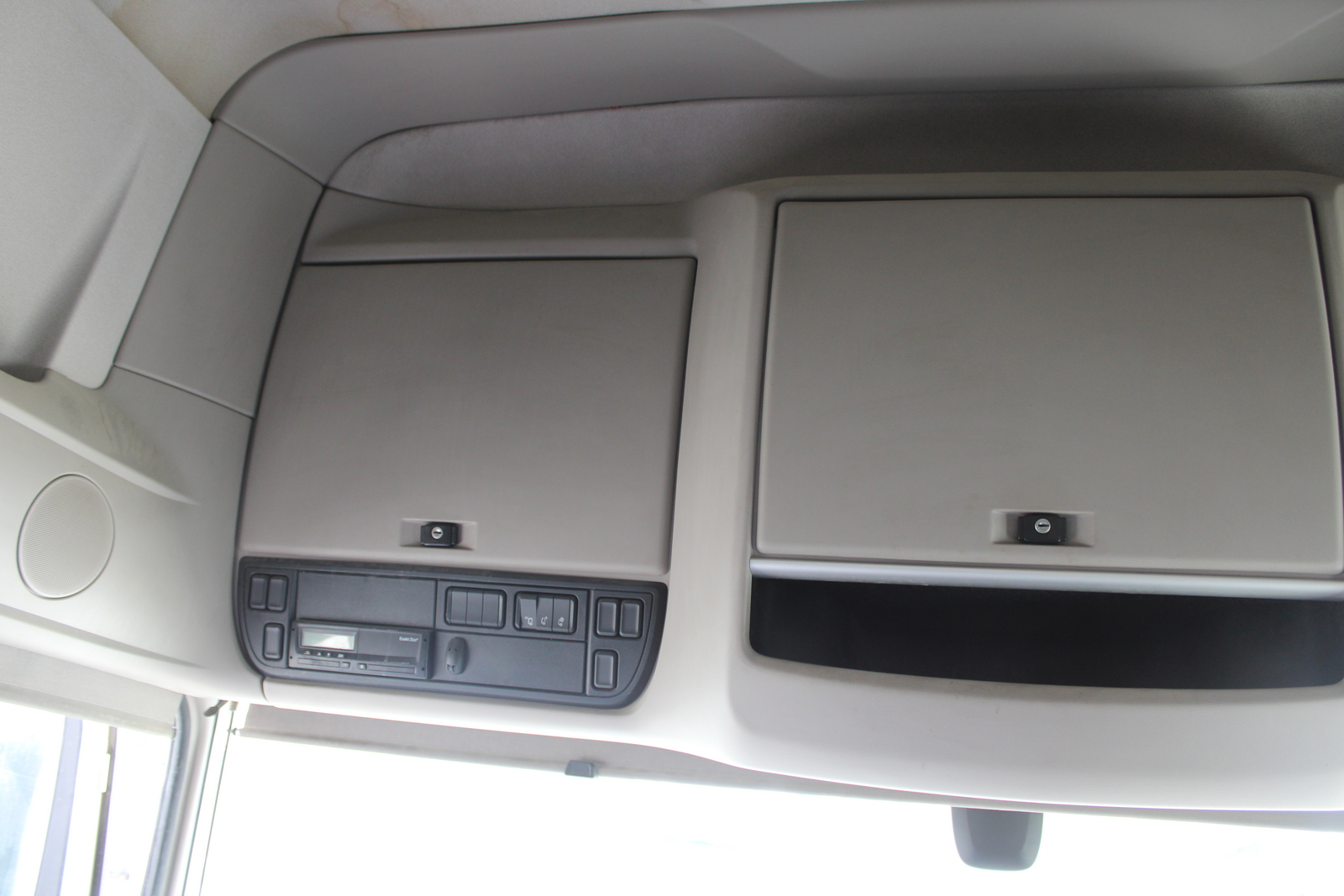 Nyergesvontató (DAF XF480FT) 27