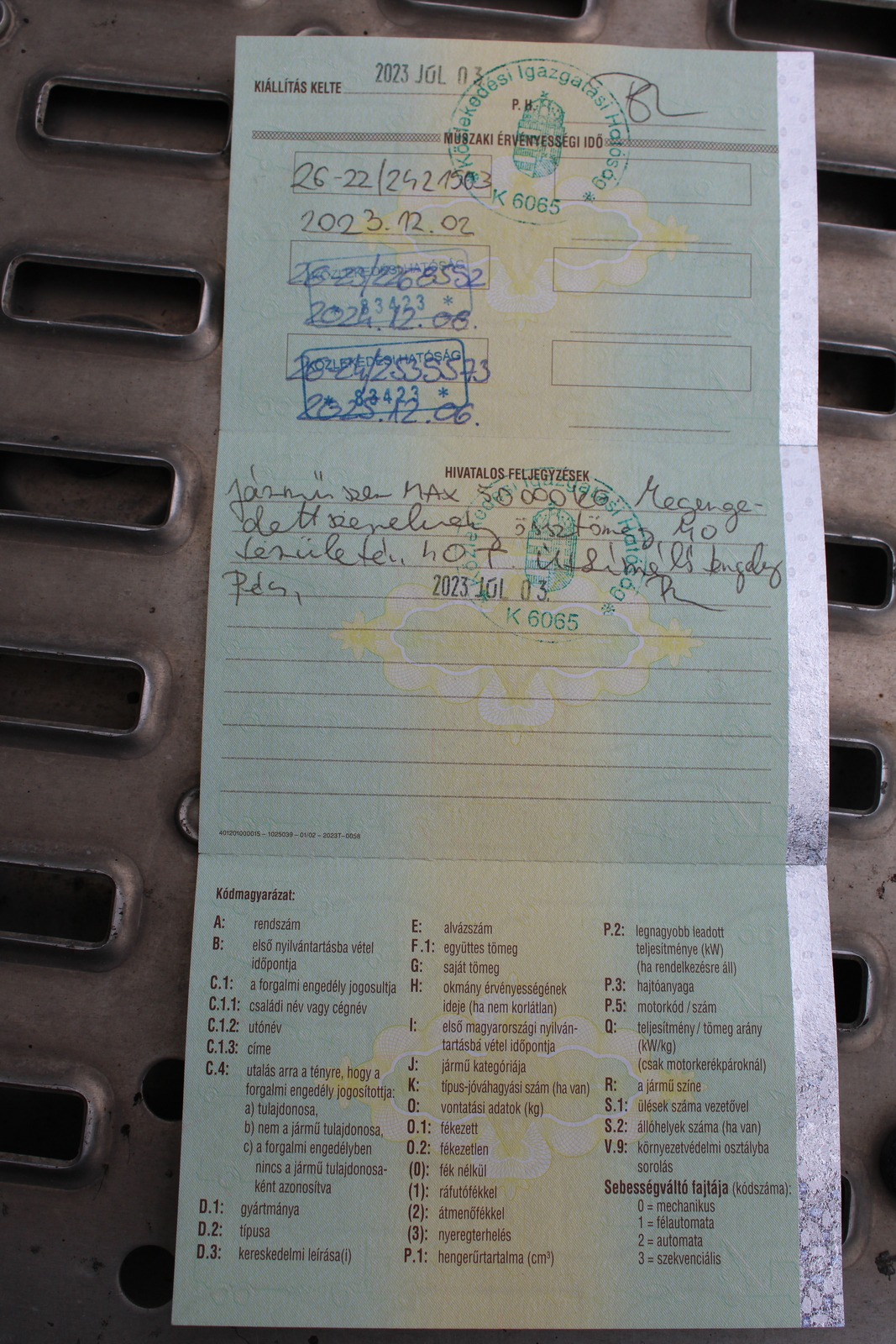 Nyergesvontató (DAF XF480FT) 40