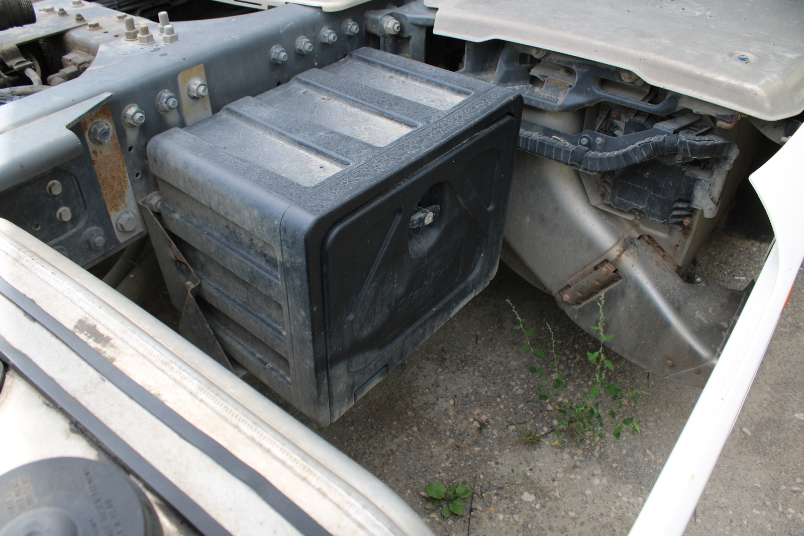 Nyergesvontató (DAF XF480FT) 15