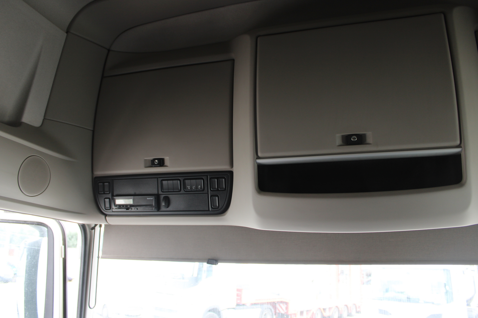 Nyergesvontató (DAF XF480FT) 33