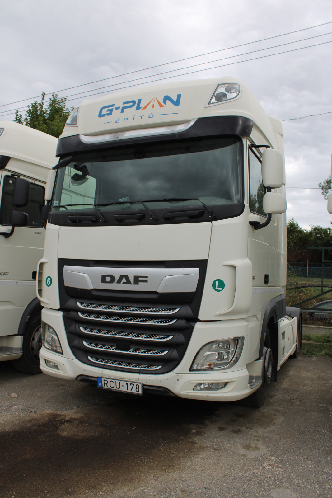 Nyergesvontató (DAF XF480FT) 2