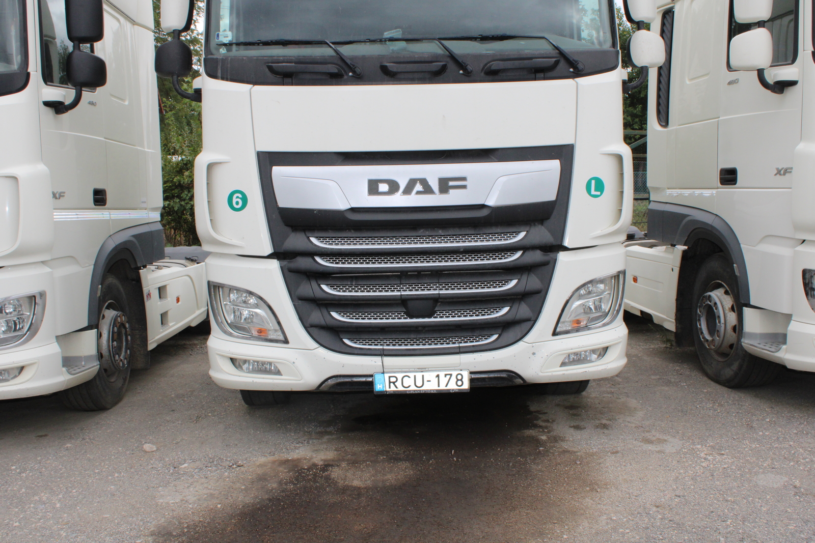 Nyergesvontató (DAF XF480FT) 4