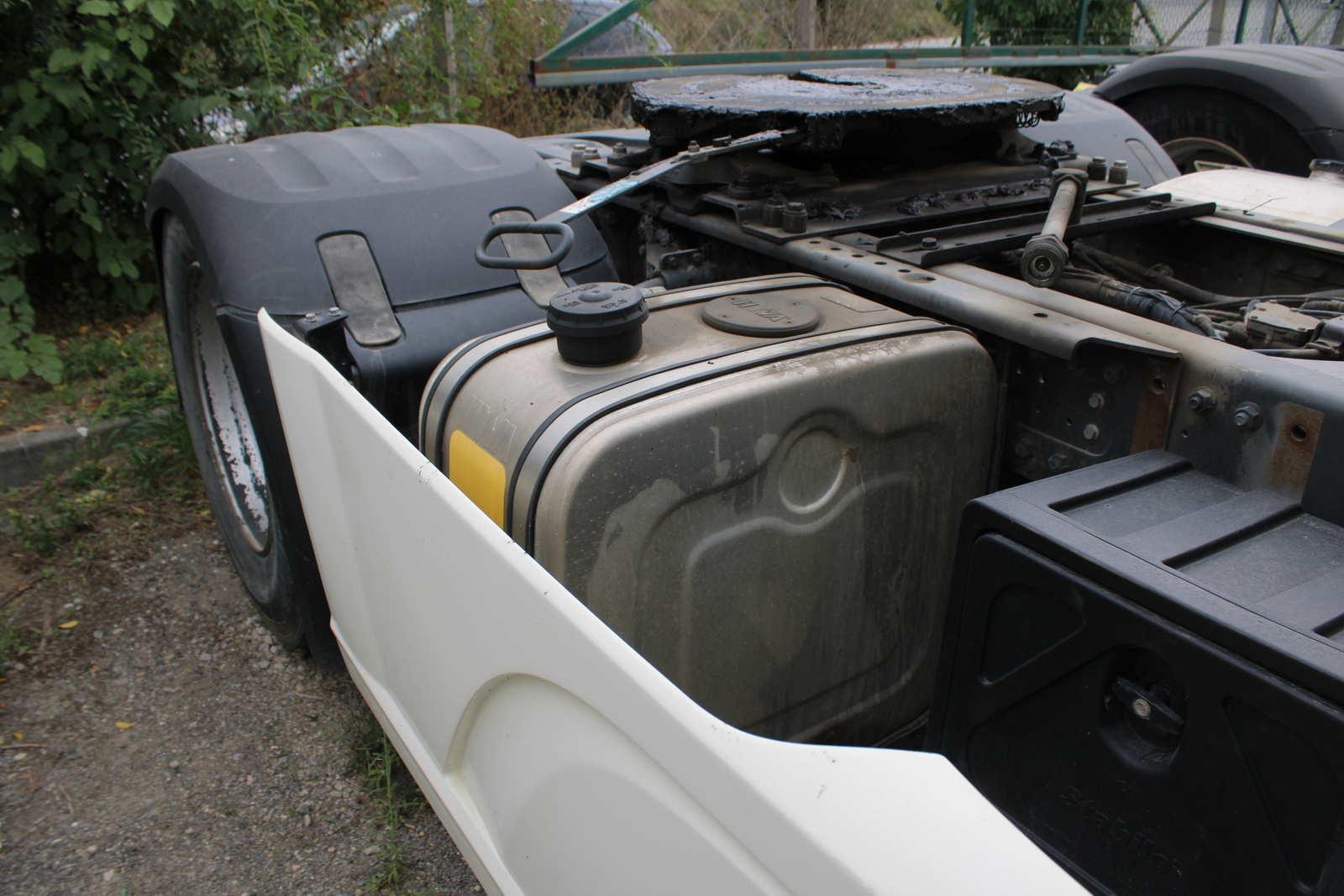 Nyergesvontató (DAF XF480FT) 14