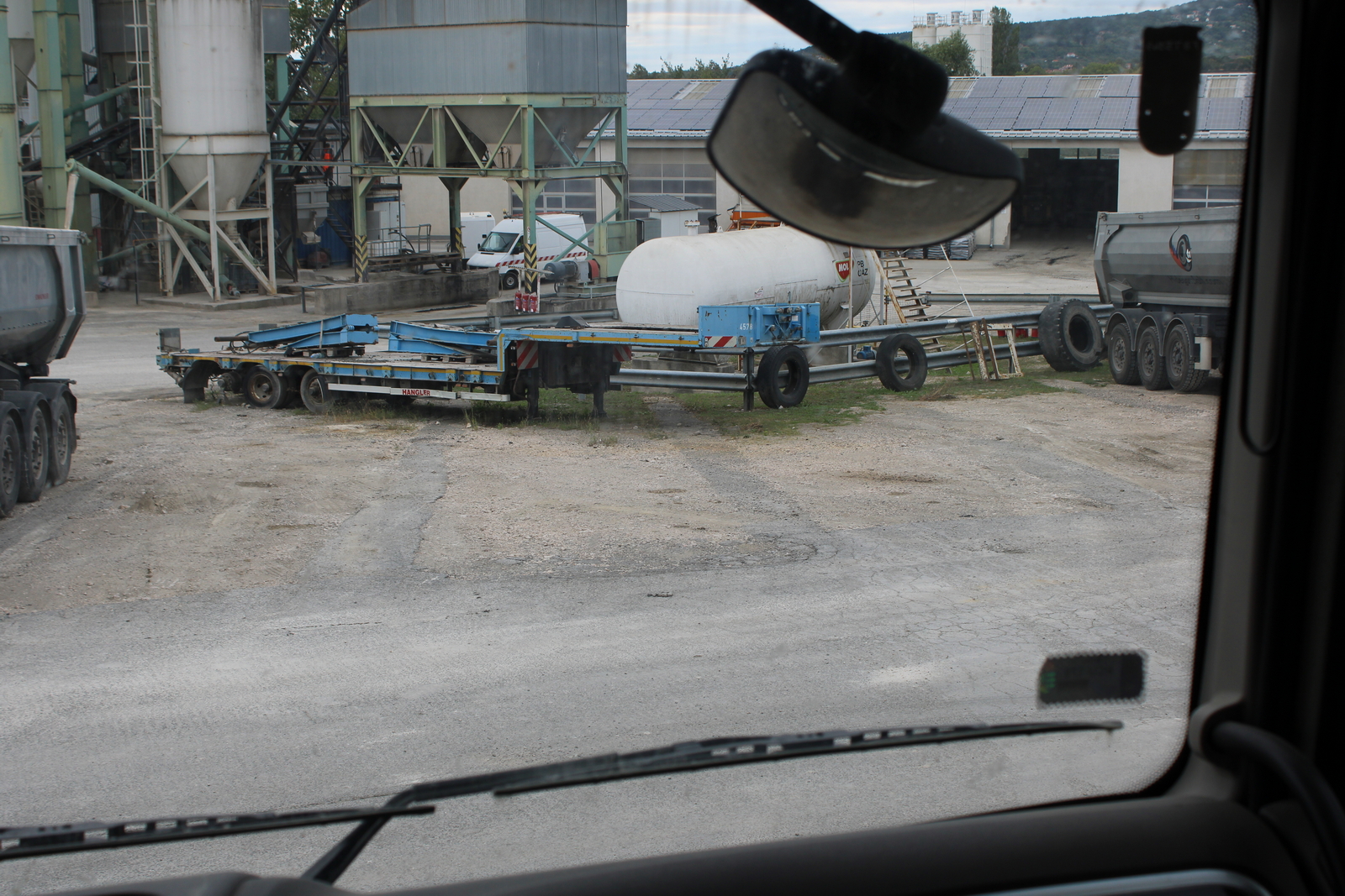 Nyergesvontató (DAF XF480FT) 27