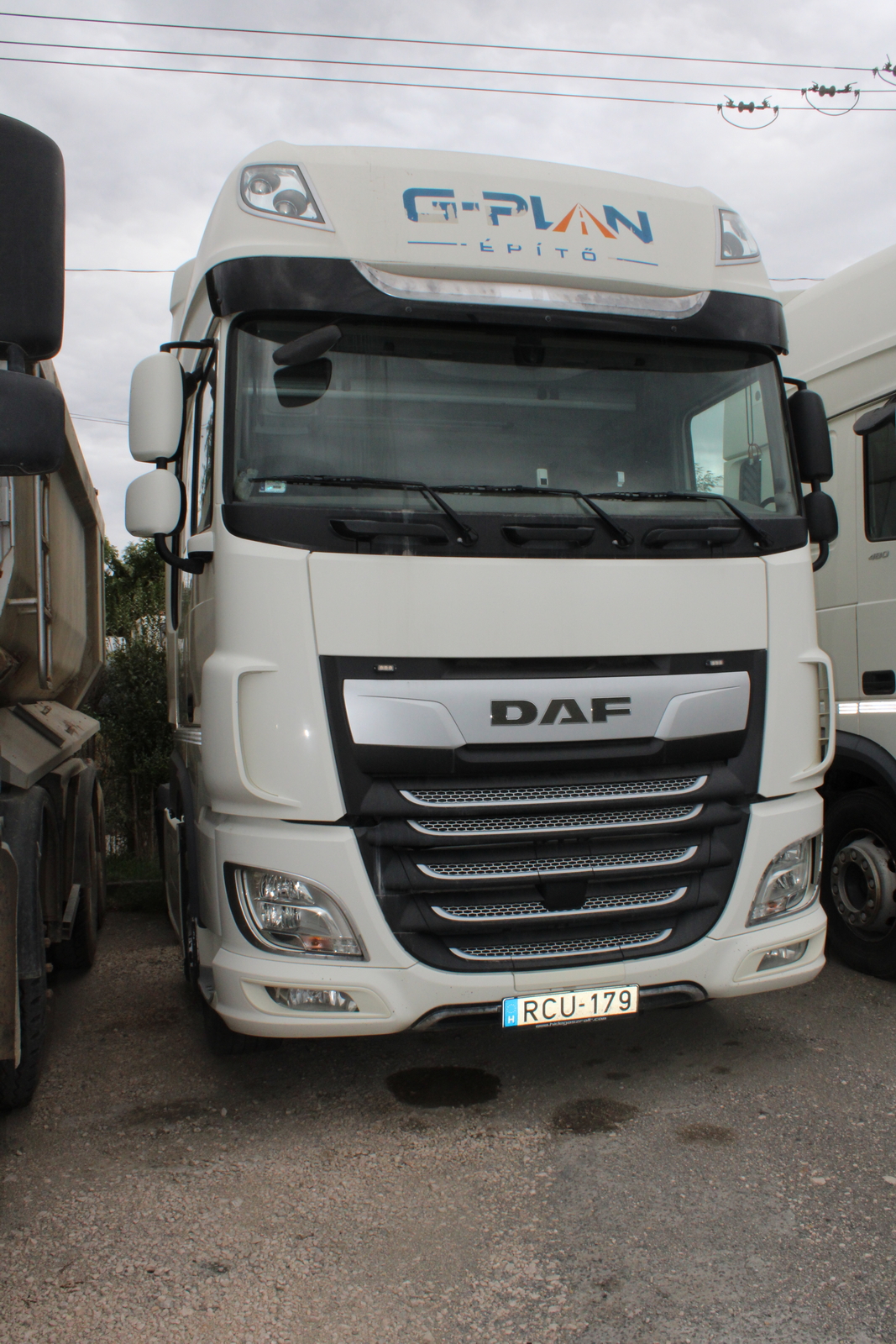 Nyergesvontató (DAF XF480FT) 2