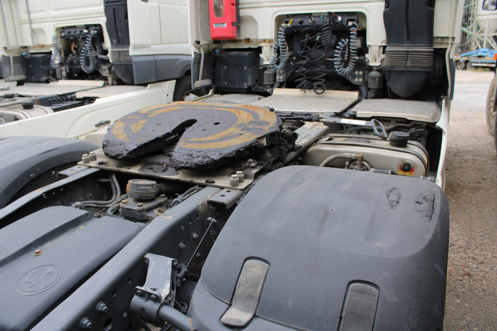 Nyergesvontató (DAF XF480FT) 8