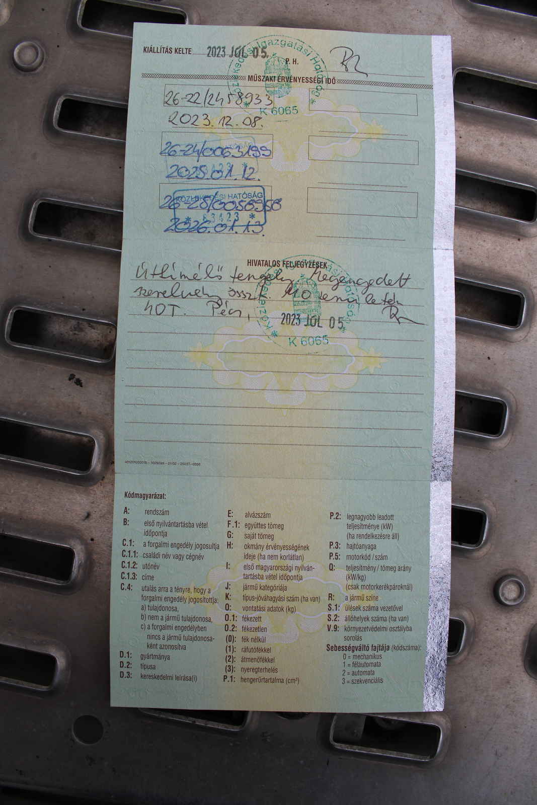 Nyergesvontató (DAF XF480FT) 11