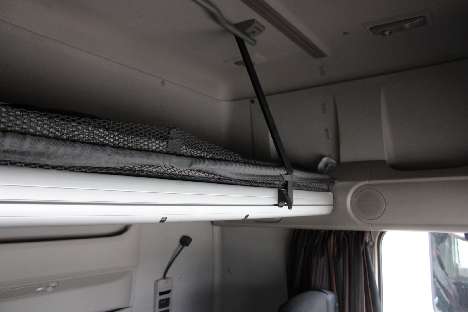 Nyergesvontató (DAF XF480FT) 26