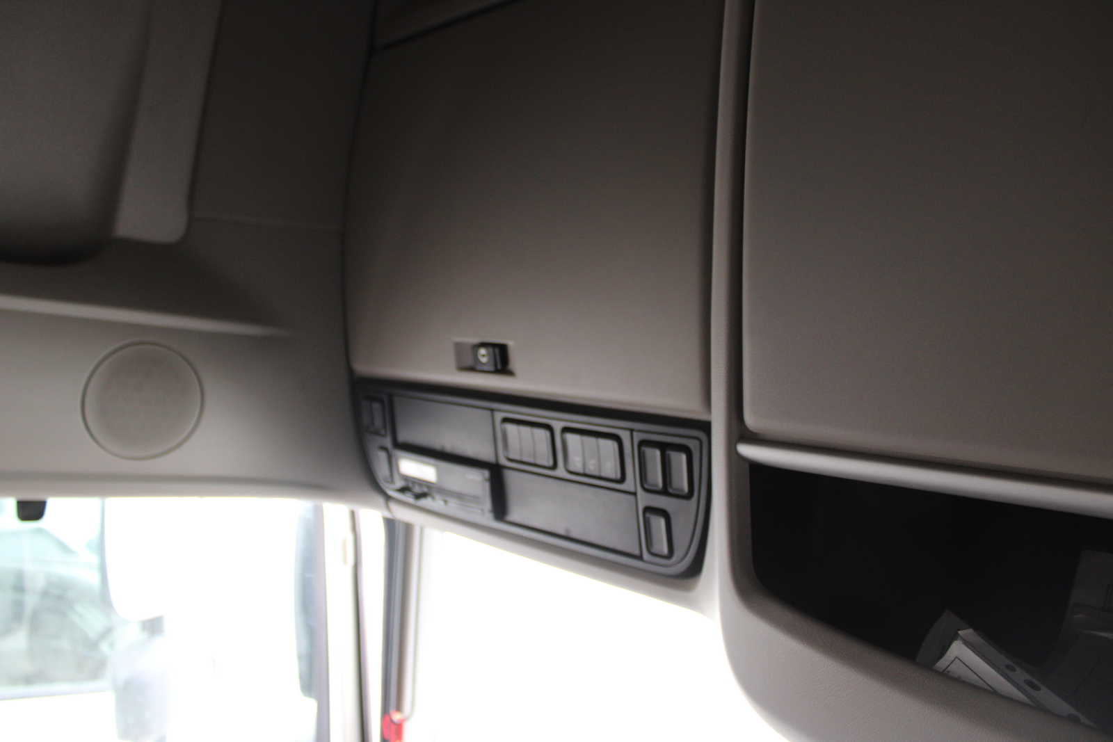 Nyergesvontató (DAF XF480FT) 27