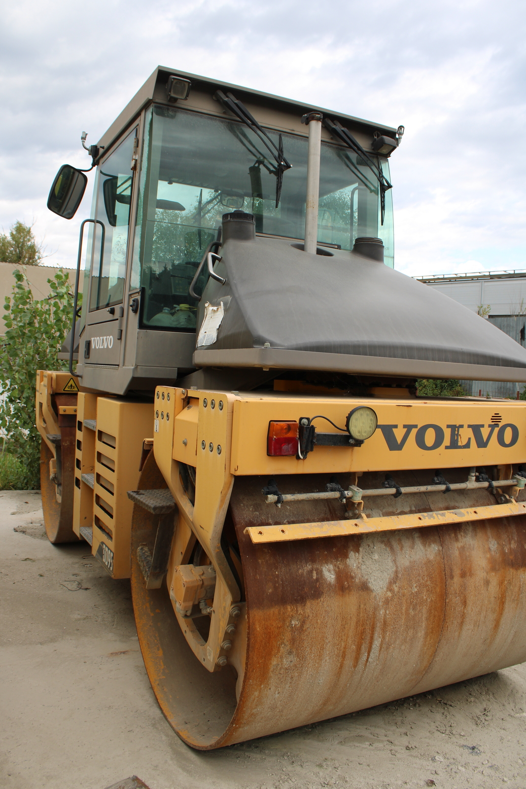 Úthenger (VOLVO DD95) 2