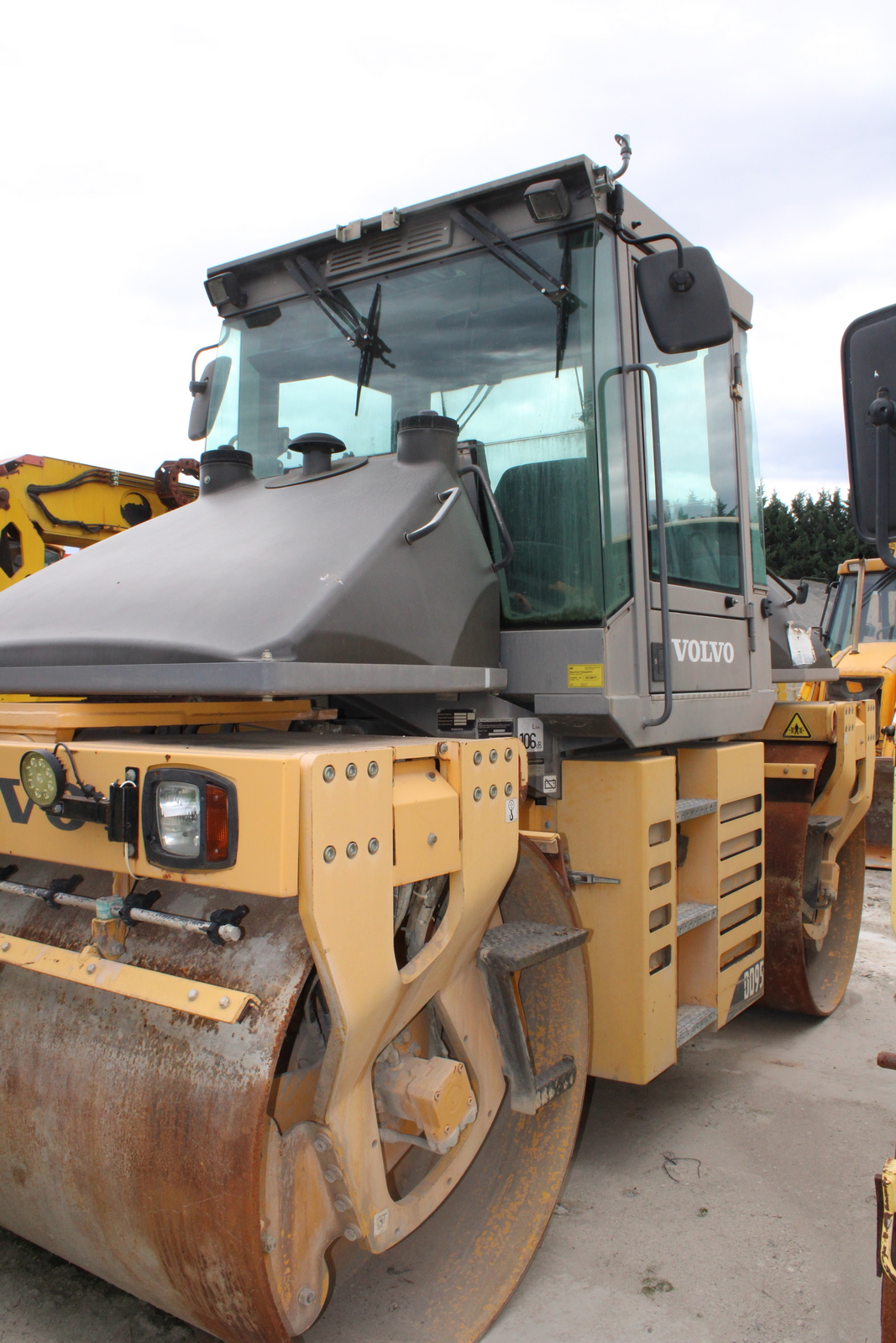 Úthenger (VOLVO DD95) 7