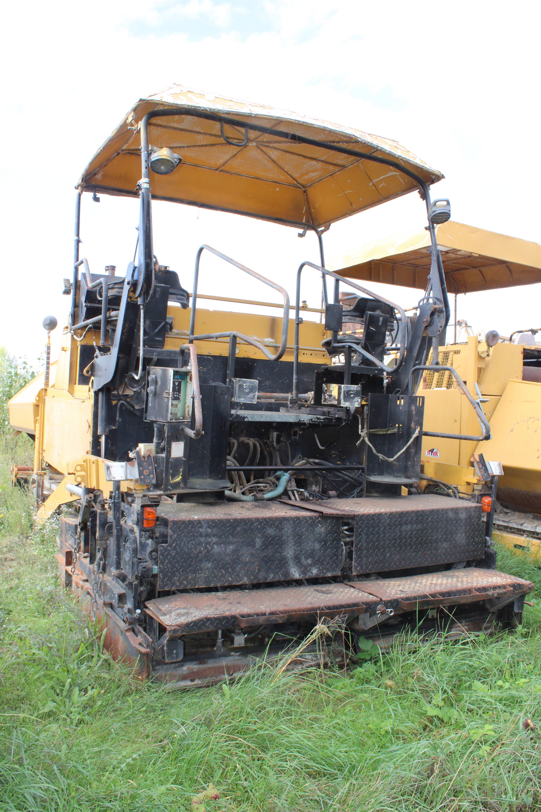 Dynapac F141C finisher 7