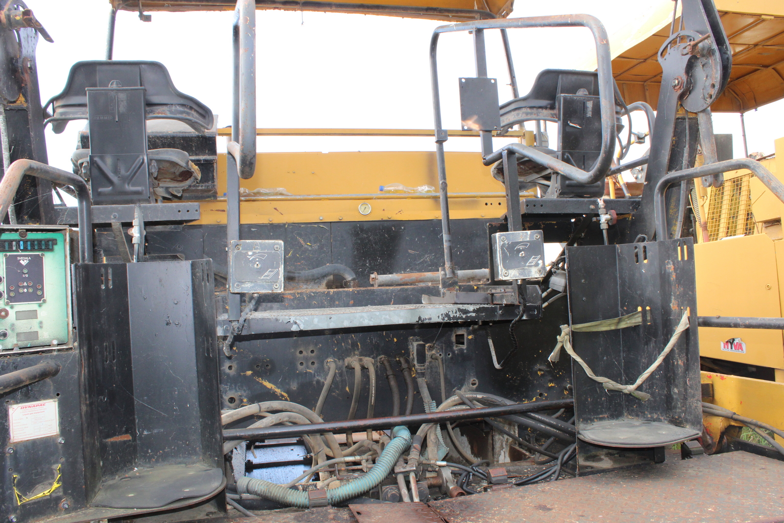 Dynapac F141C finisher 10