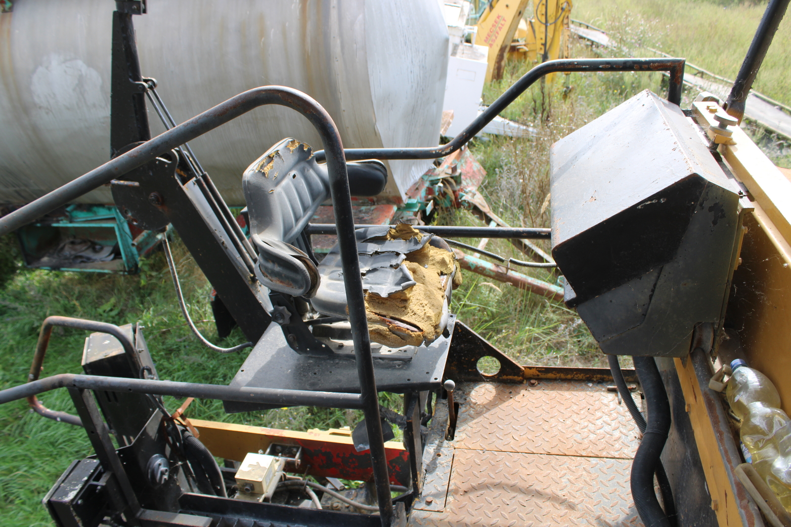 Dynapac F141C finisher 15