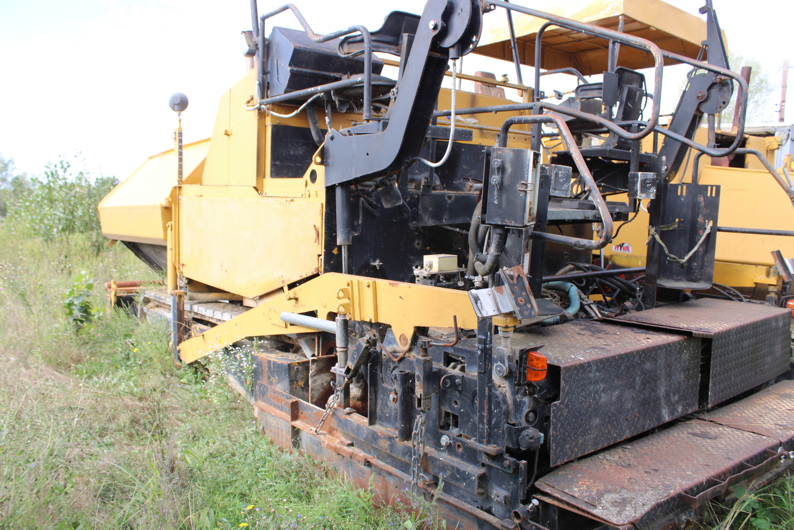 Dynapac F141C finisher 23