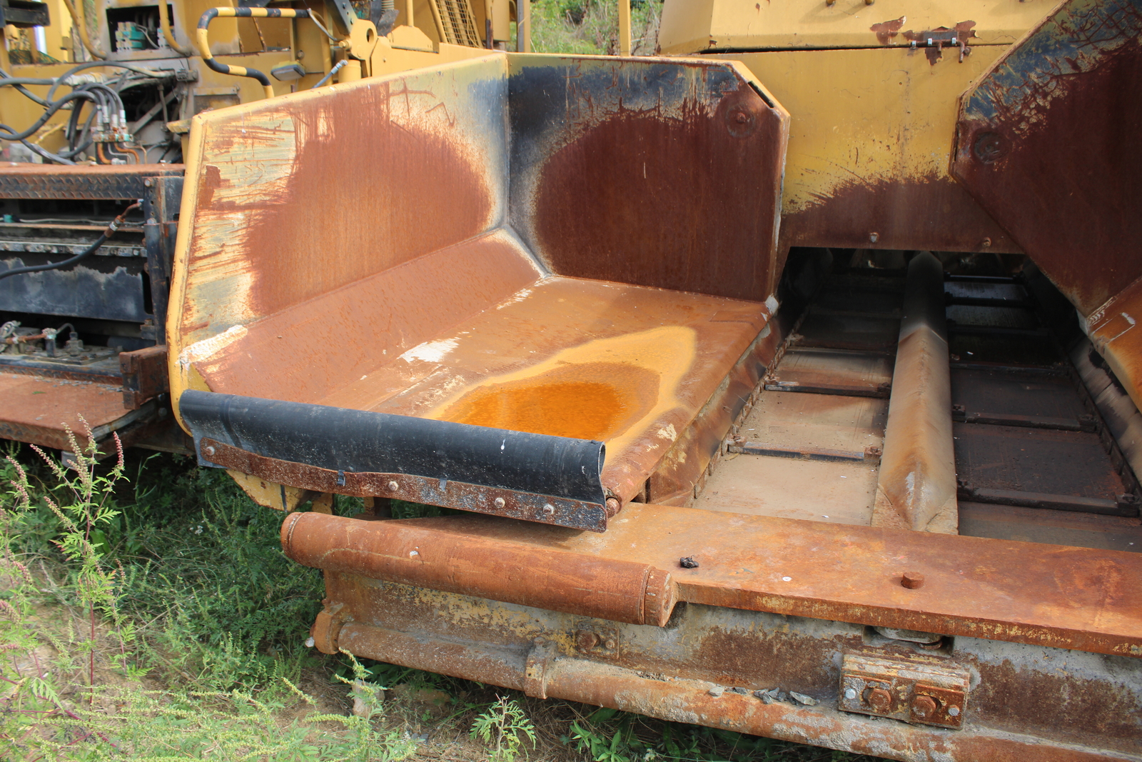 Dynapac F141C finisher 27