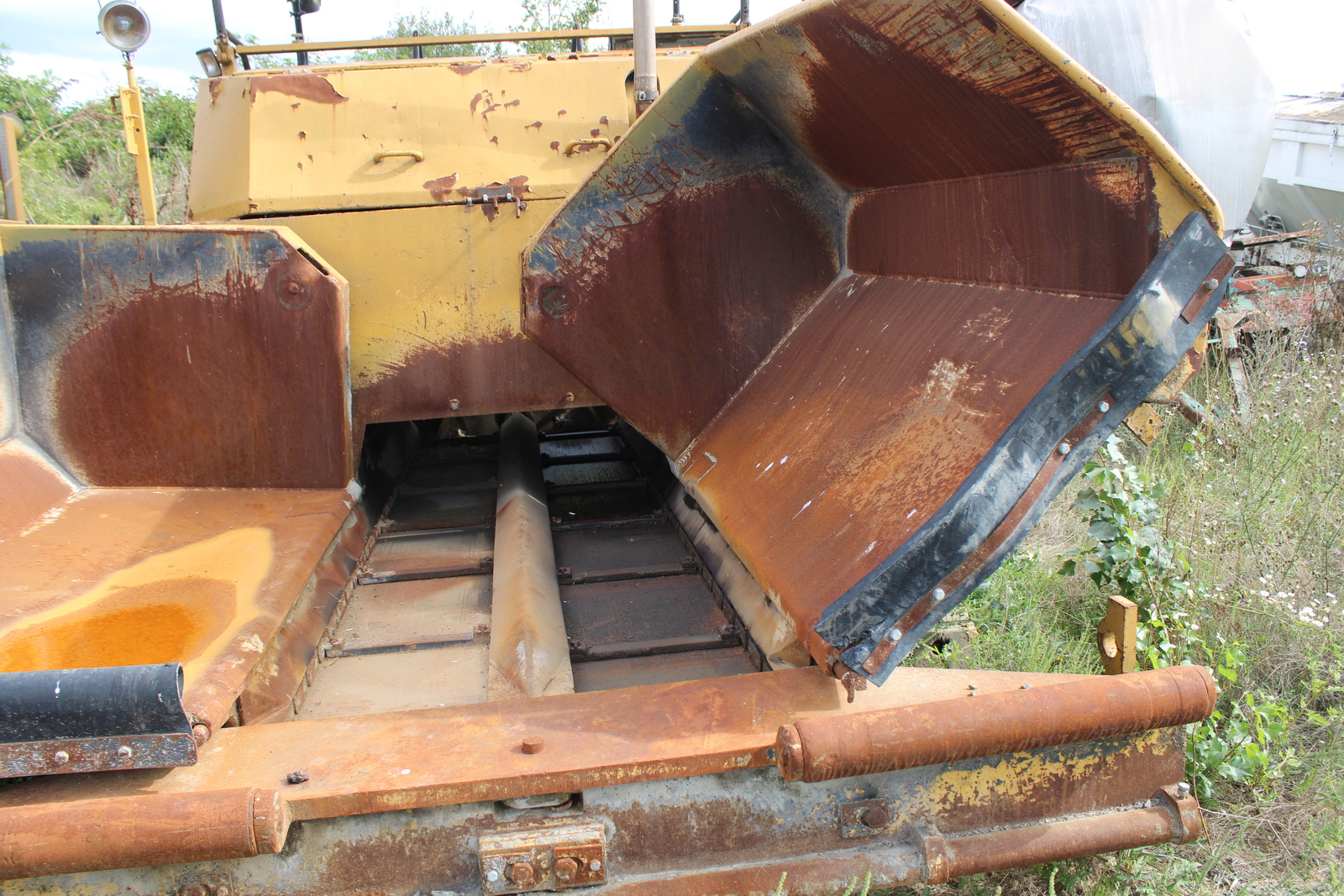 Dynapac F141C finisher 28