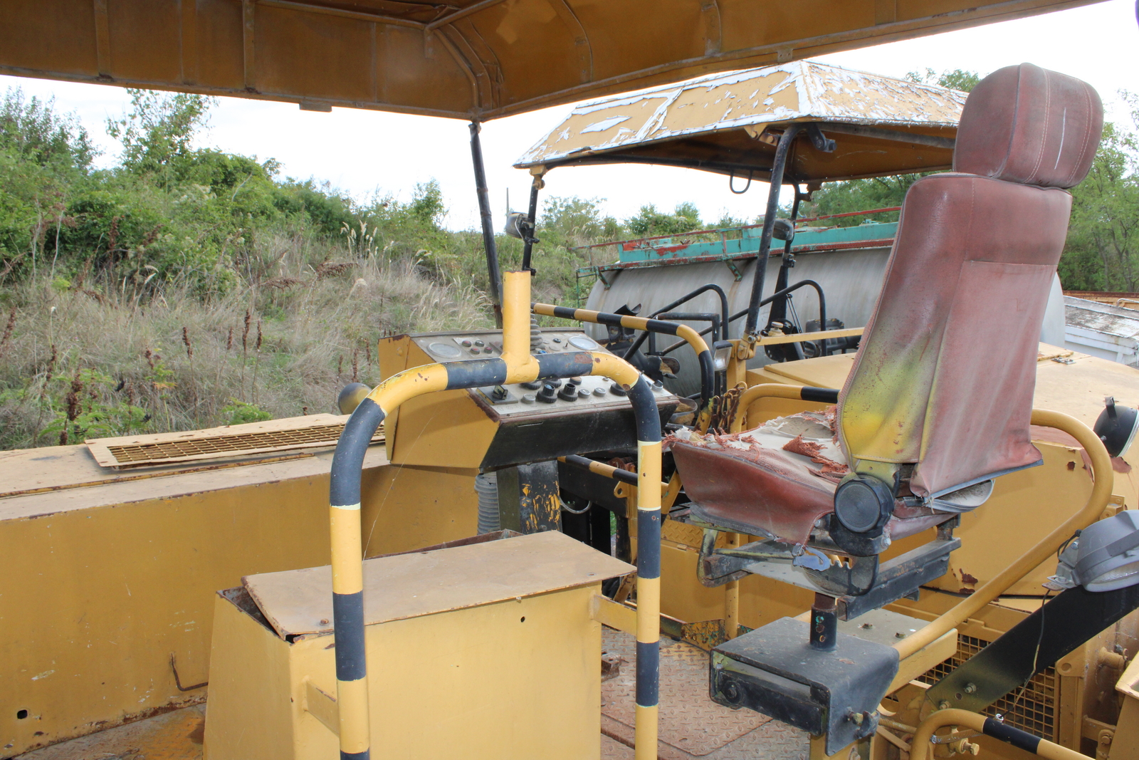 Vögele 1600 aszfaltterítő 8