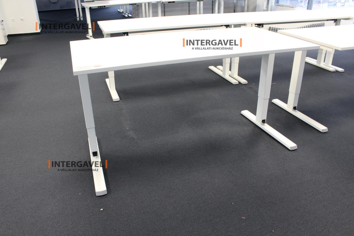 Íróasztal (mechanikusan emelhető-1600 mm)