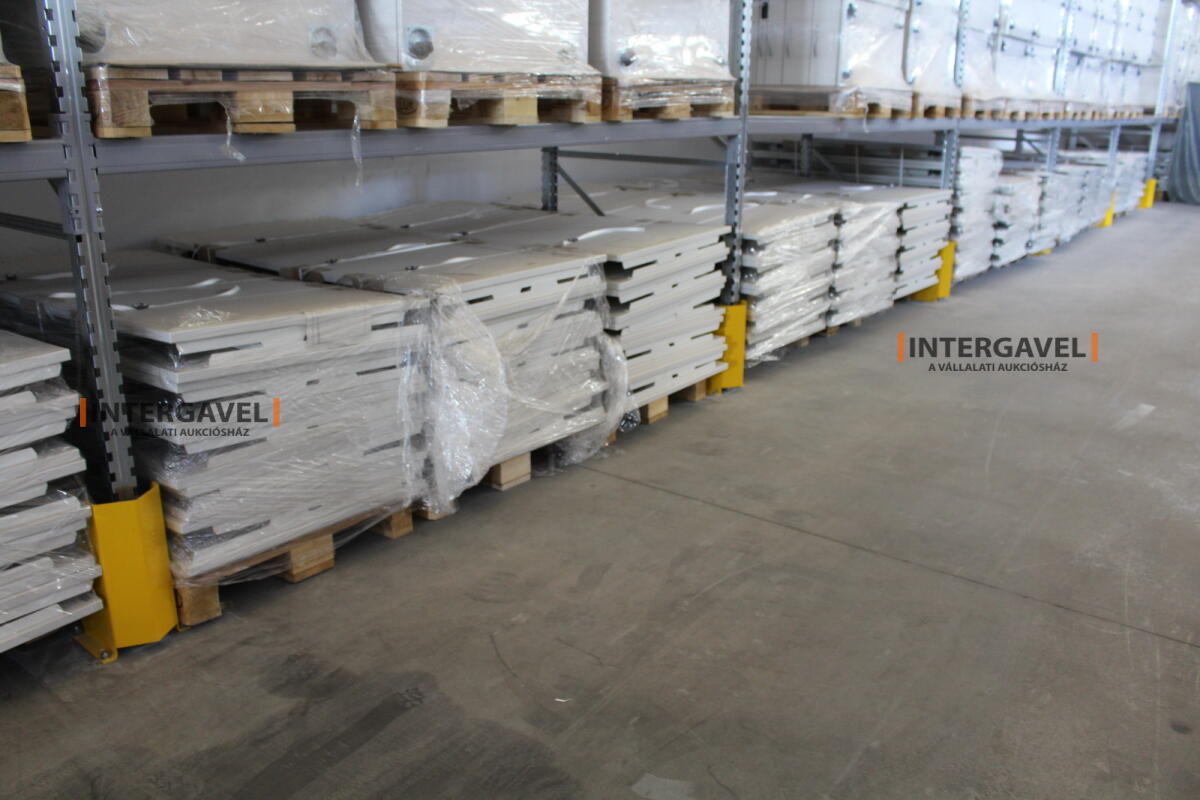 Íróasztal (mechanikusan emelhető-1600 mm) 5