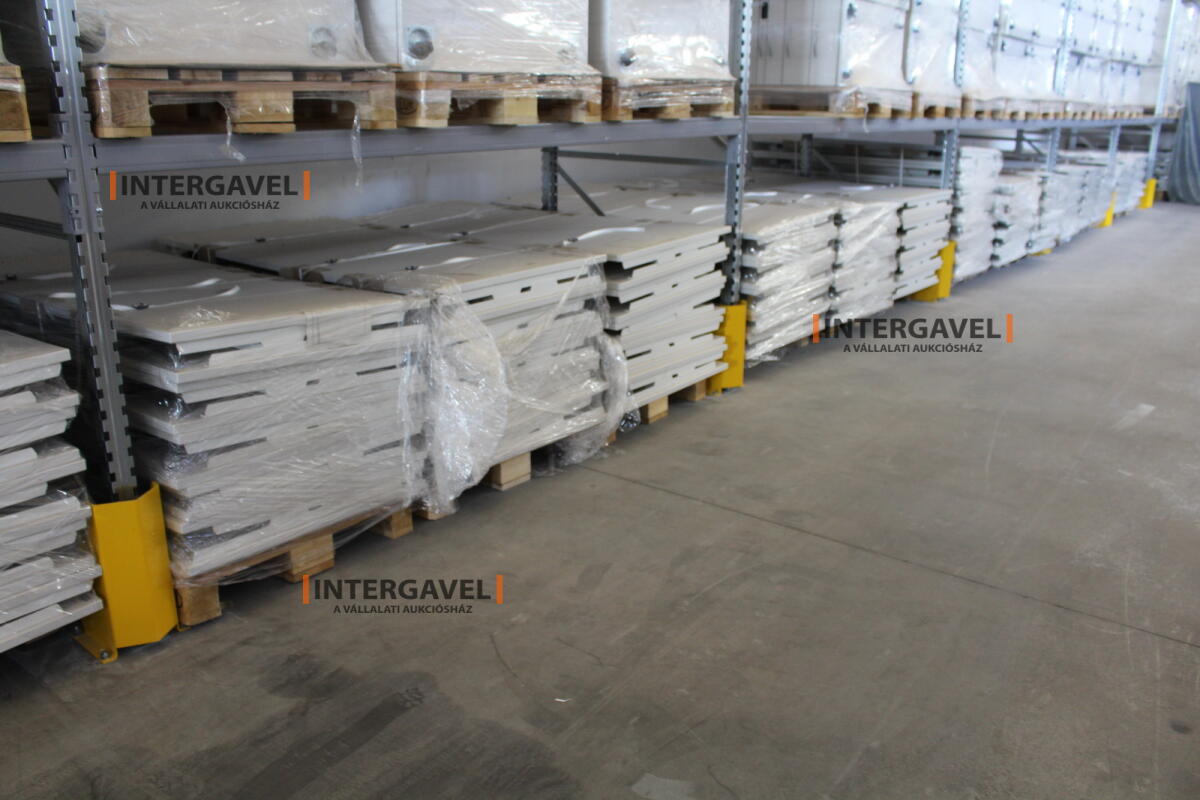 Íróasztal (mechanikusan emelhető-1600 mm) 5