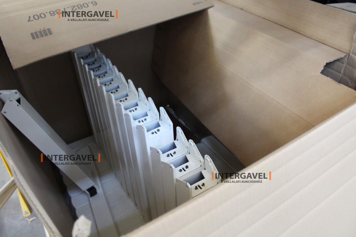 Íróasztal (mechanikusan emelhető-1600 mm) 6